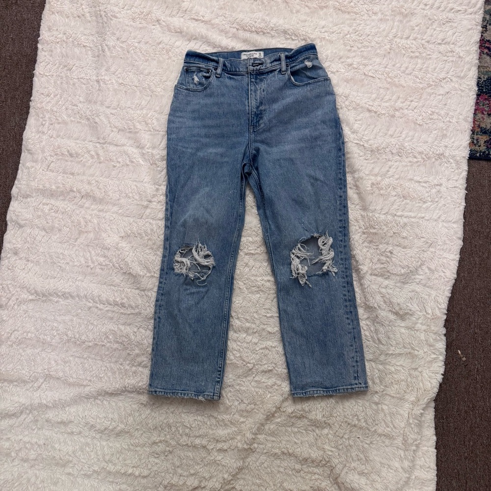 Abercrombie 90s Straight Ultra High Rise Distressed Jeans Size 29/8 Classic Blue
